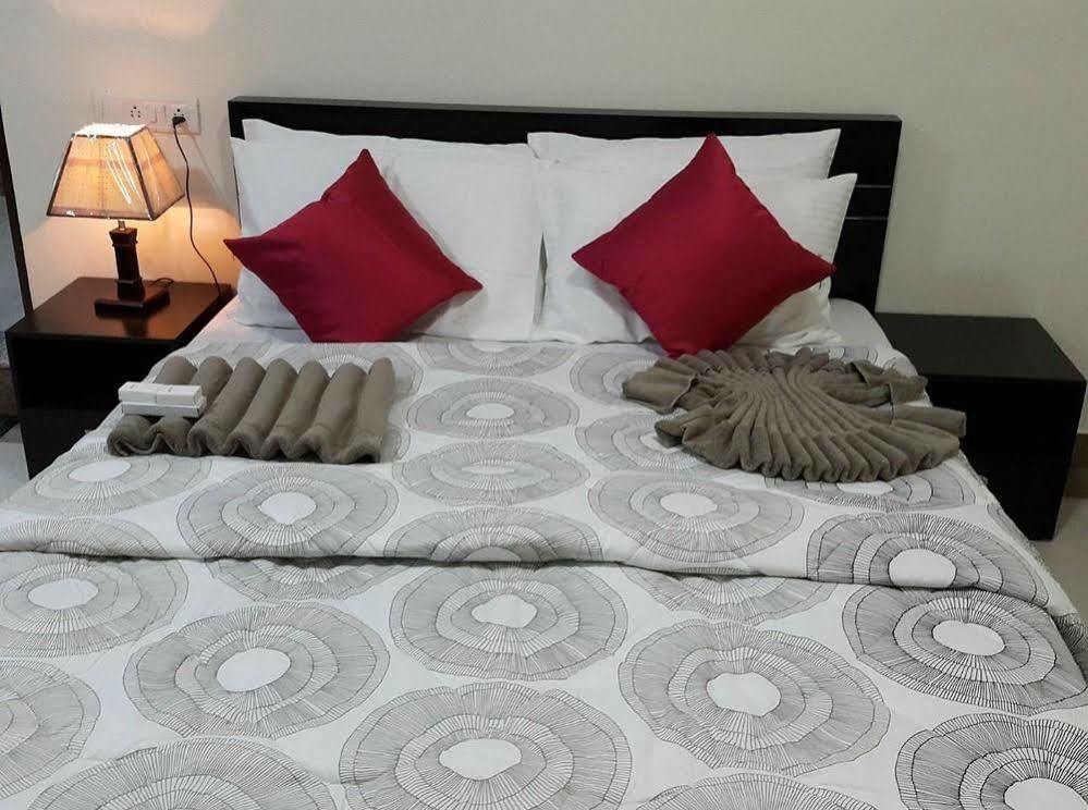 Hotel Itsy By Treebo - Palm Emirates Bangalore Esterno foto
